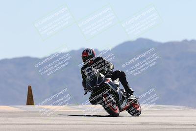 media/Oct-13-2025-Moto Forza (Mon) [[a66d839500]]/3-B Group/Session 4 (Turn 9)/